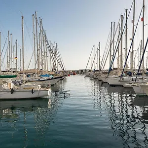 https://stunning-apartment-first-line-mogan-port-gran-canaria-stays.in-canary-islands.com